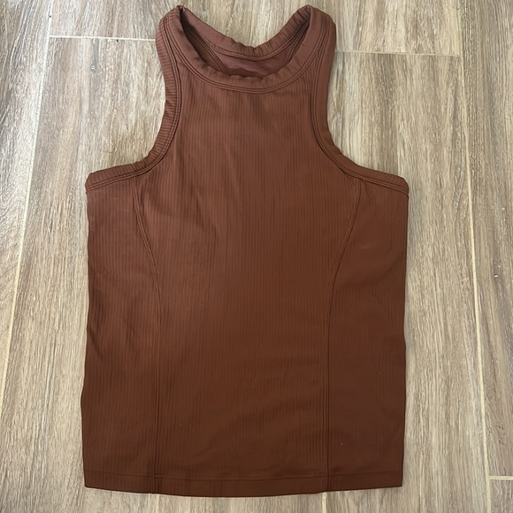 Lululemon racerback tank, short, NULU - Picture 4 of 5